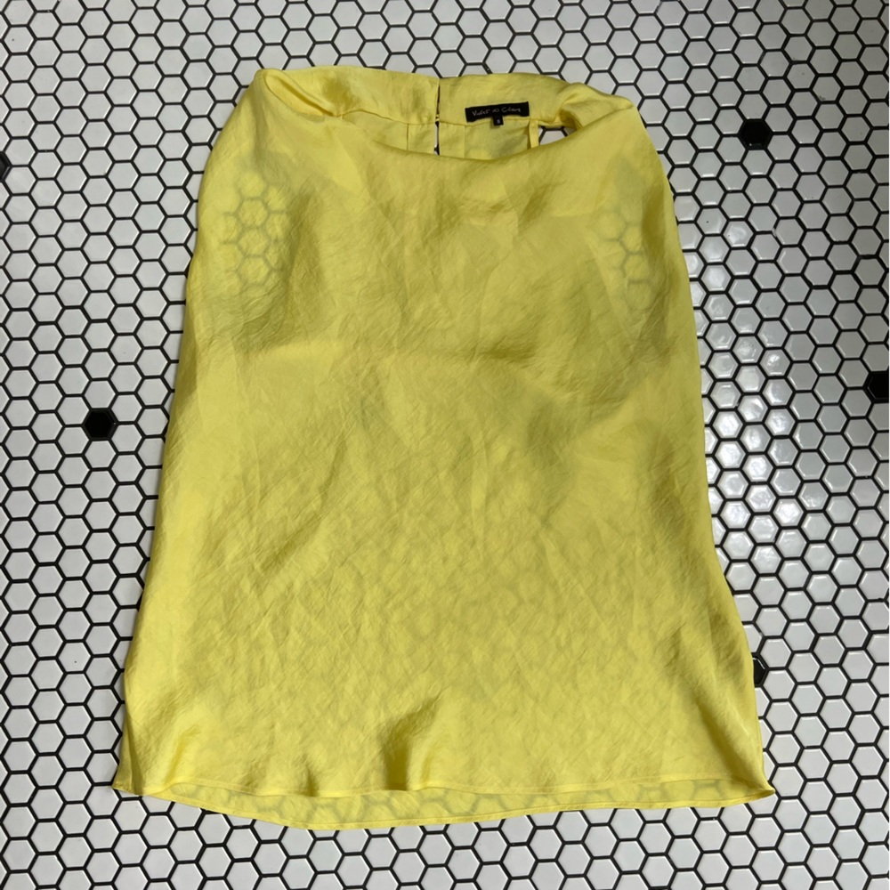 Violet & Claire sleeveless shirt size small